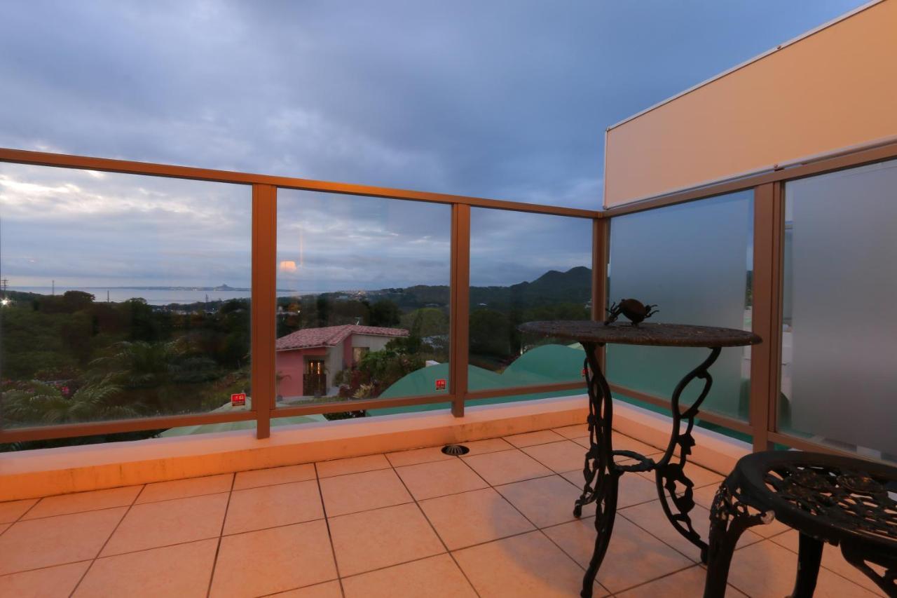 Villa Motobu Hills Εξωτερικό φωτογραφία